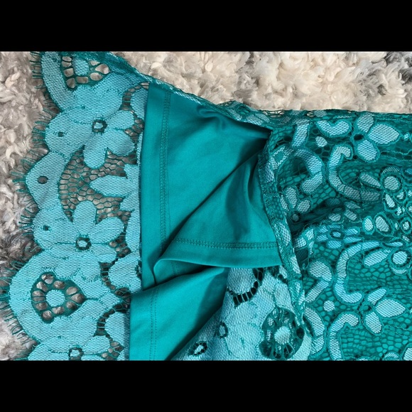 Isaac Mizrahi Green Petite Engineered Bi-Color Lace Midi Dress Size M/P - Picture 11 of 16